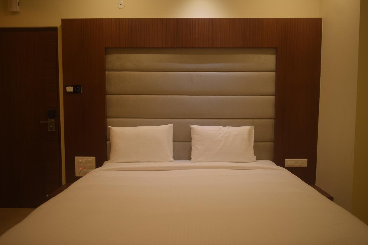 Hotel Avalon Inn Ambikāpur Kültér fotó