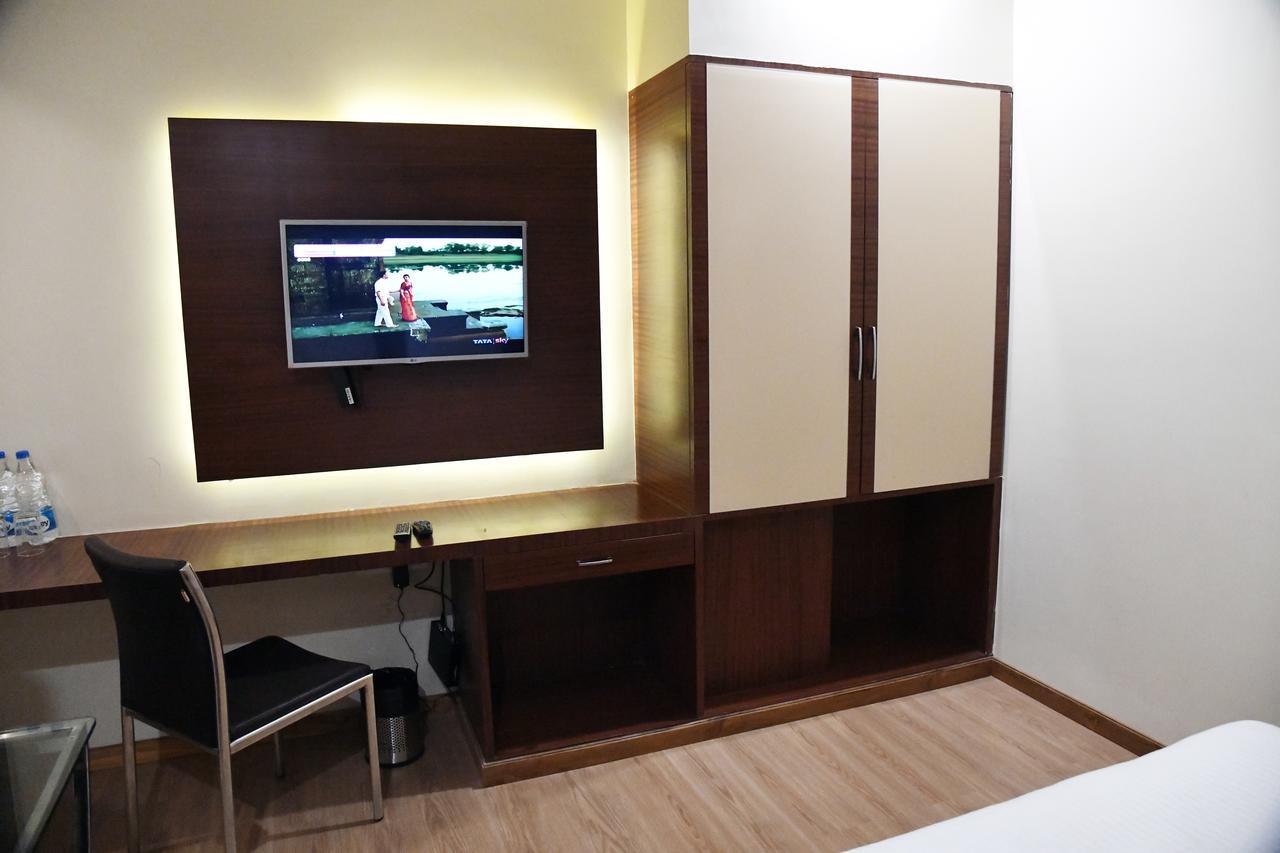 Hotel Avalon Inn Ambikāpur Kültér fotó